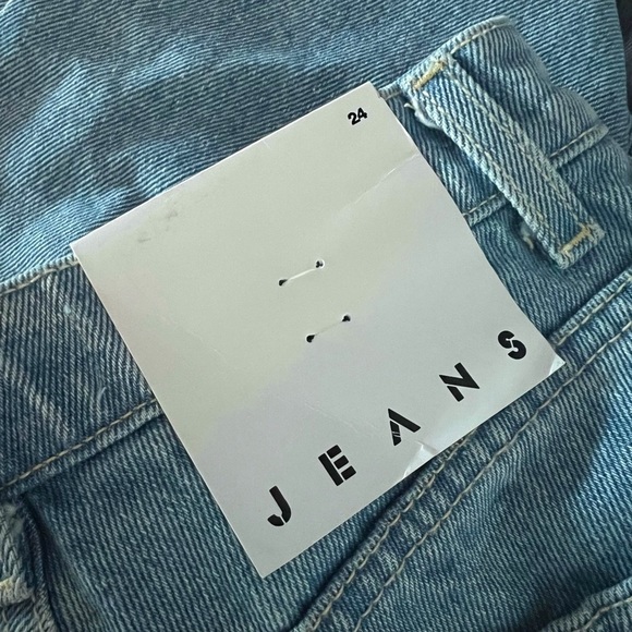 Vintage American Apparel High Waisted Light Wash Denim Mom Jeans - Picture 8 of 8